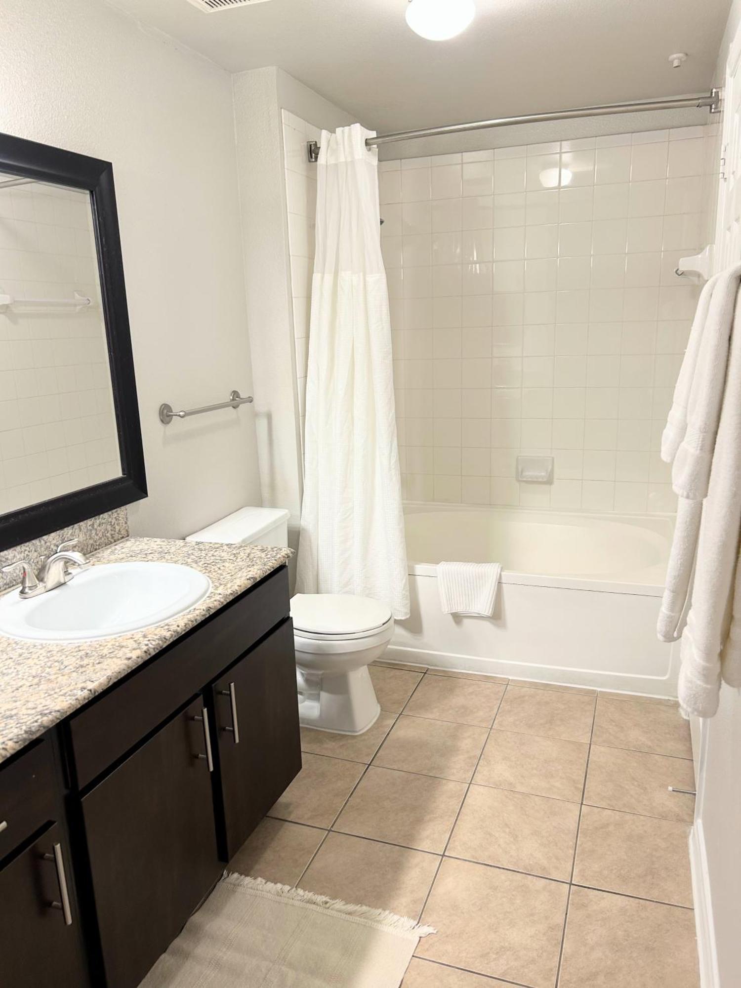 Hidden Gem at Med Center 2BR&2BA Apartment Houston Eksteriør billede